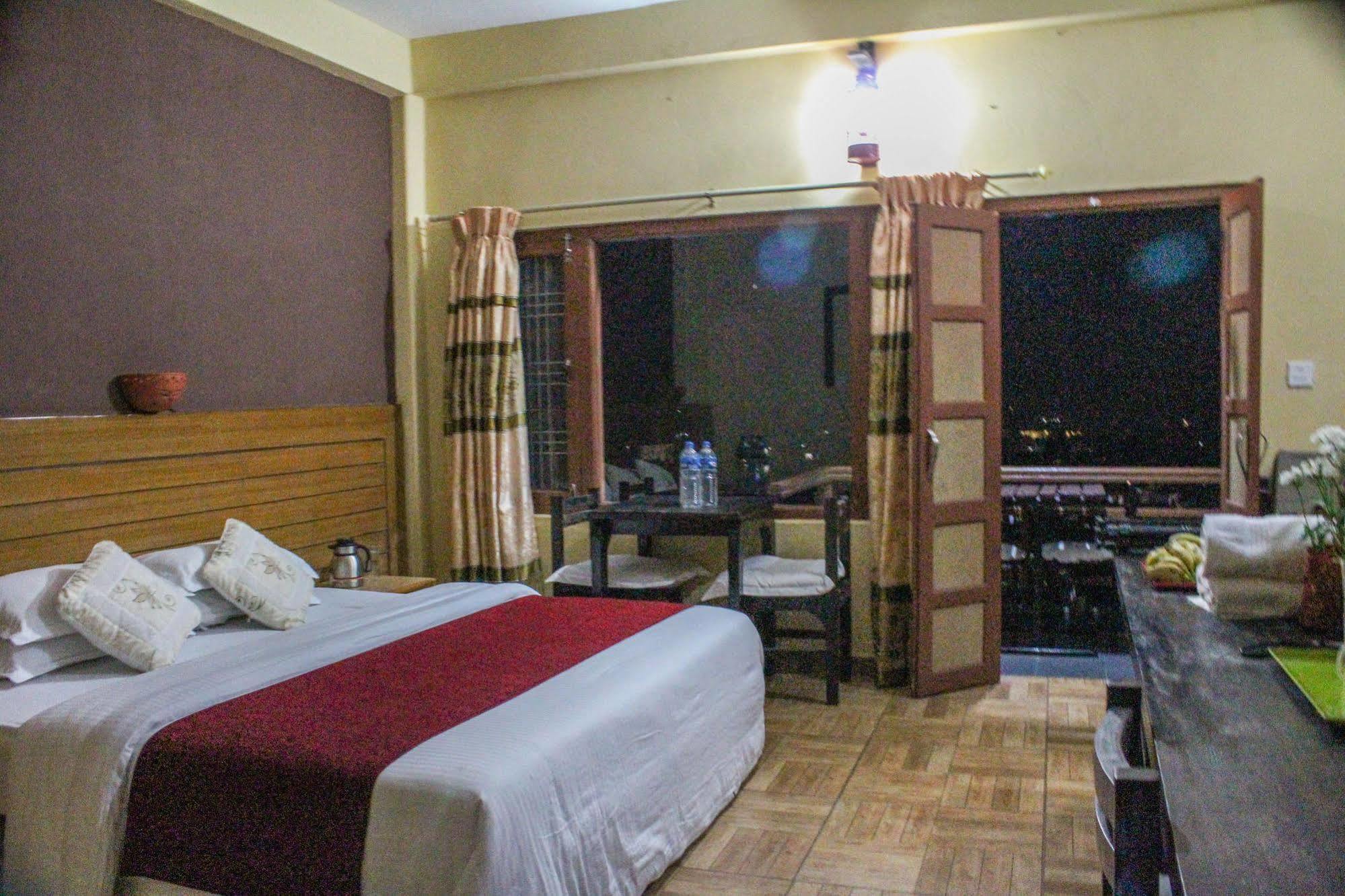 Hotel Tourist Residency Pokhara Exterior photo